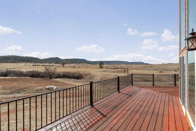 12589 RED DIRT RD, Hot Springs, SD 57747