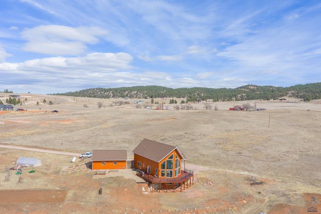 12589 RED DIRT RD, Hot Springs, SD 57747