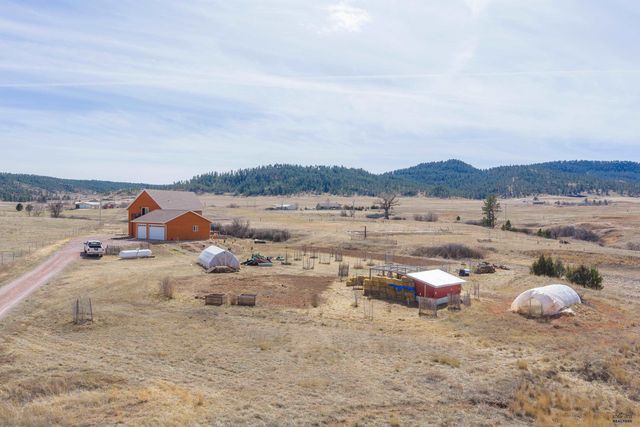 12589 RED DIRT RD, Hot Springs, SD 57747
