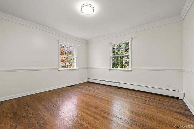 10 Glen Lane, Balmville, NY 12550