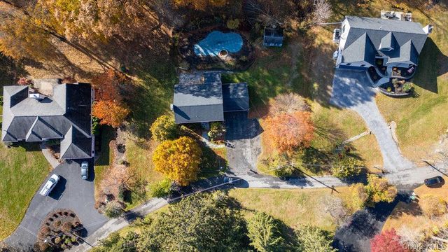 10 Glen Lane, Balmville, NY 12550