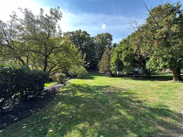 10 Glen Lane, Balmville, NY 12550