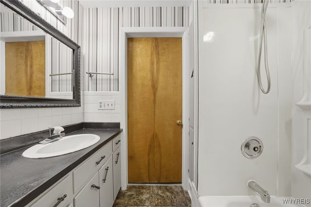 14 Lombardy Street, Lancaster, NY 14086