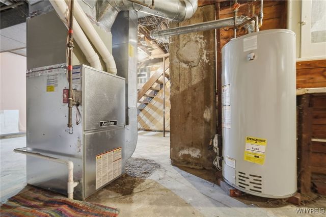 14 Lombardy Street, Lancaster, NY 14086