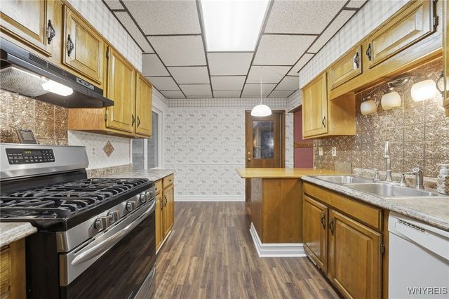 14 Lombardy Street, Lancaster, NY 14086