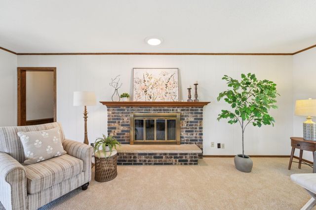 3921 Crystal Lake Boulevard, Robbinsdale, MN 55422