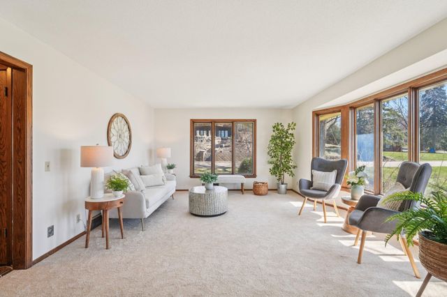 3921 Crystal Lake Boulevard, Robbinsdale, MN 55422