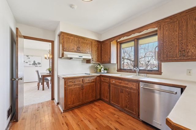 3921 Crystal Lake Boulevard, Robbinsdale, MN 55422