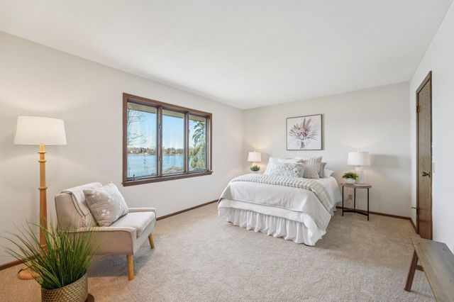 3921 Crystal Lake Boulevard, Robbinsdale, MN 55422