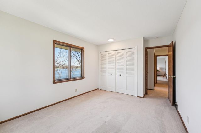 3921 Crystal Lake Boulevard, Robbinsdale, MN 55422