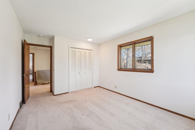 3921 Crystal Lake Boulevard, Robbinsdale, MN 55422