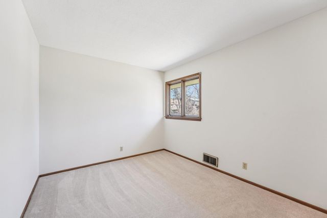 3921 Crystal Lake Boulevard, Robbinsdale, MN 55422