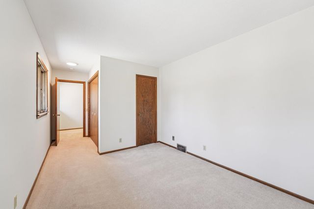 3921 Crystal Lake Boulevard, Robbinsdale, MN 55422