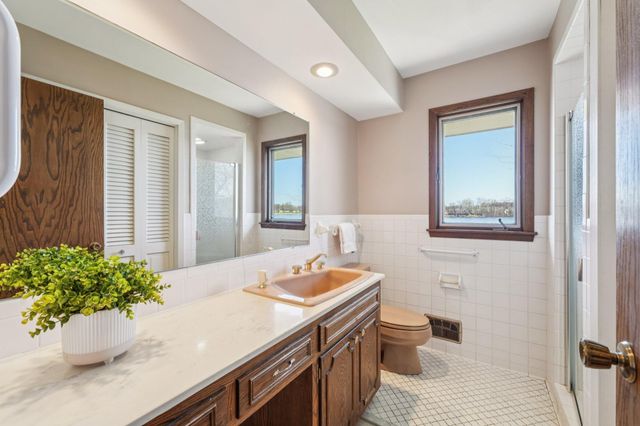 3921 Crystal Lake Boulevard, Robbinsdale, MN 55422