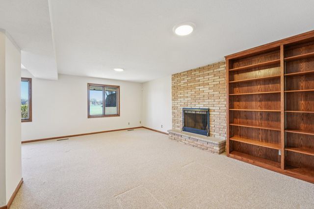 3921 Crystal Lake Boulevard, Robbinsdale, MN 55422