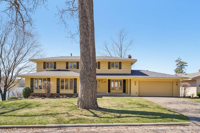 3921 Crystal Lake Boulevard, Robbinsdale, MN 55422