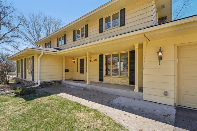 3921 Crystal Lake Boulevard, Robbinsdale, MN 55422