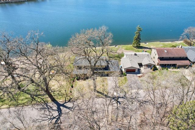 3921 Crystal Lake Boulevard, Robbinsdale, MN 55422