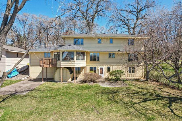 3921 Crystal Lake Boulevard, Robbinsdale, MN 55422