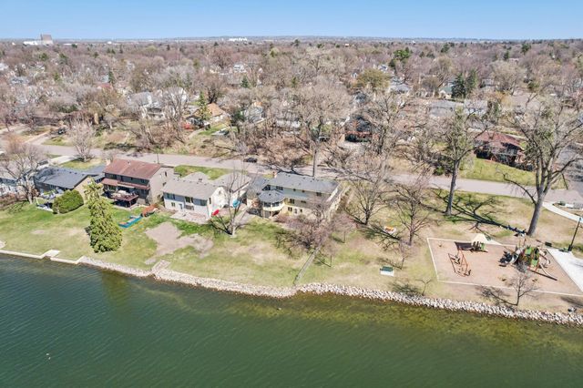 3921 Crystal Lake Boulevard, Robbinsdale, MN 55422