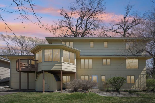 3921 Crystal Lake Boulevard, Robbinsdale, MN 55422