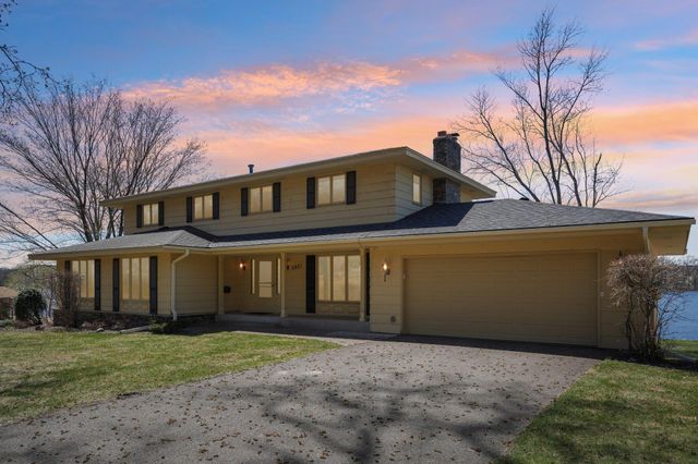 3921 Crystal Lake Boulevard, Robbinsdale, MN 55422