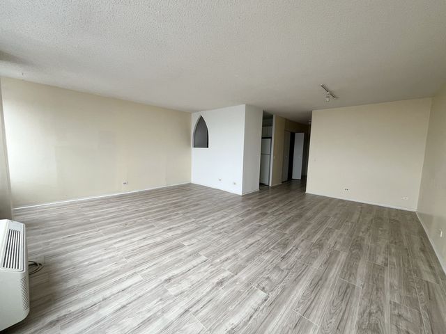 5320 N Sheridan Road 2110, Chicago, IL 60640