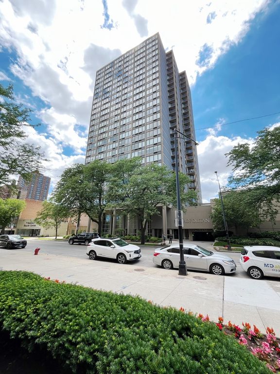 5320 N Sheridan Road 2110, Chicago, IL 60640