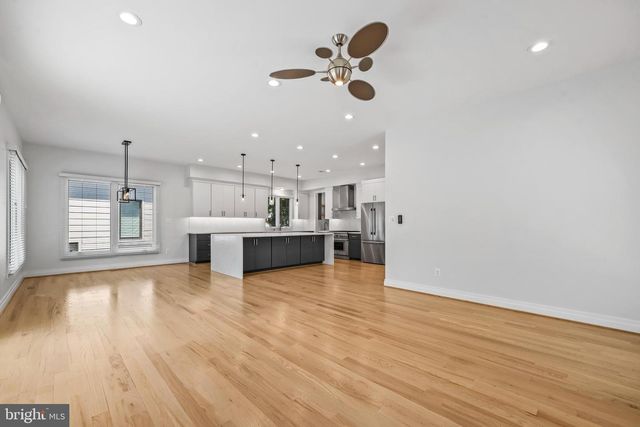 924 28TH ST S, Arlington, VA 22202