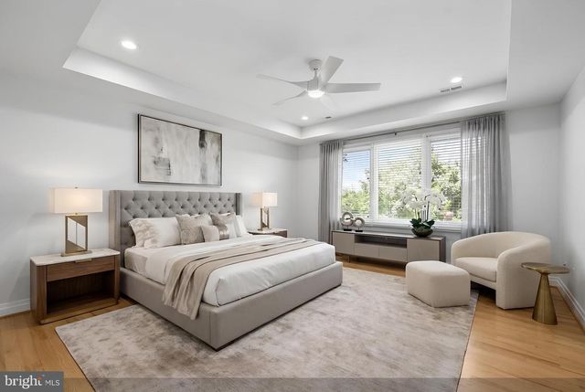 924 28TH ST S, Arlington, VA 22202