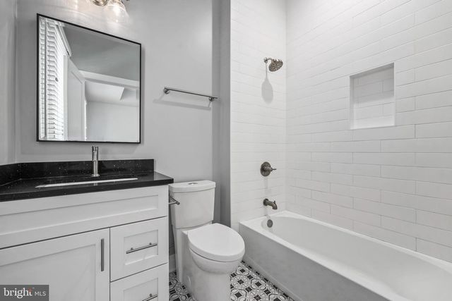 924 28TH ST S, Arlington, VA 22202