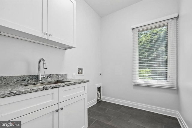 924 28TH ST S, Arlington, VA 22202