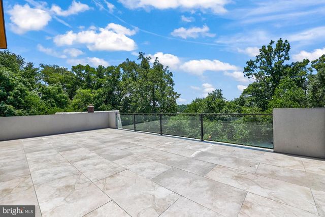 924 28TH ST S, Arlington, VA 22202