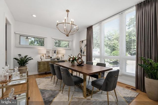 924 28TH ST S, Arlington, VA 22202