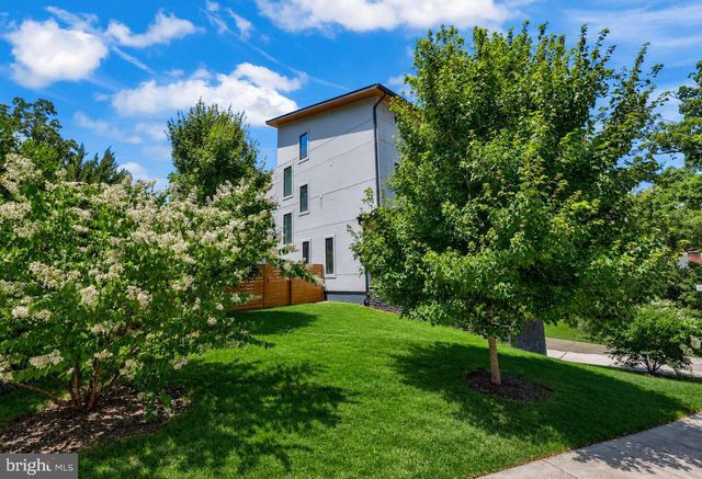 924 28TH ST S, Arlington, VA 22202