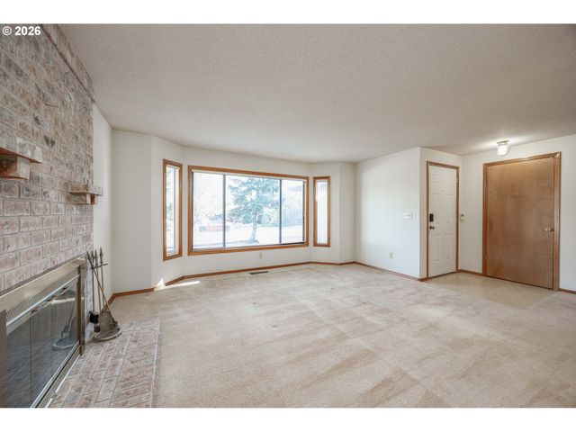 11020 Ne PRESCOTT St, Portland, OR 97220