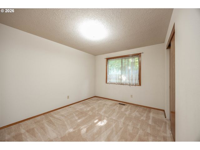 11020 Ne PRESCOTT St, Portland, OR 97220