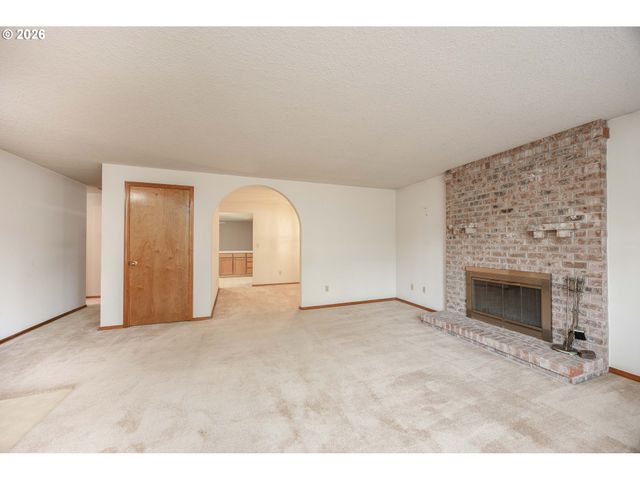 11020 Ne PRESCOTT St, Portland, OR 97220