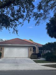 144 Hampton Circle, Jupiter, FL 33458