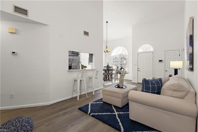 104 Corwin Cir, Hampton, VA 23666