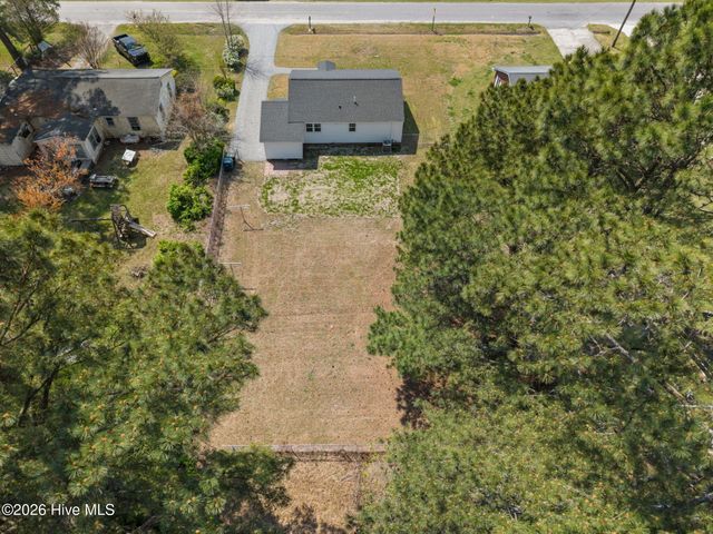 812 Grimes Road, Washington, NC 27889