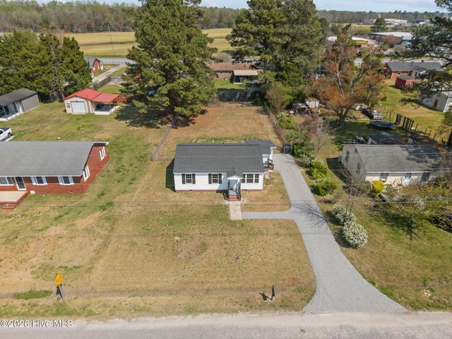 812 Grimes Road, Washington, NC 27889