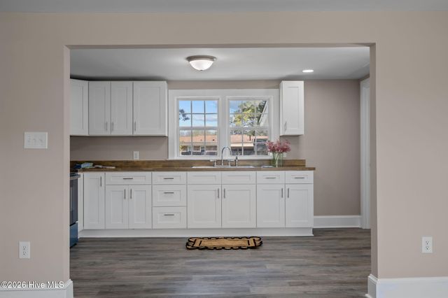 812 Grimes Road, Washington, NC 27889