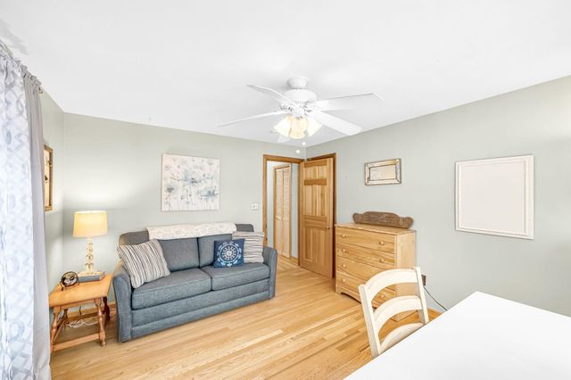 24 Laurel Street, Brattleboro, VT 05301