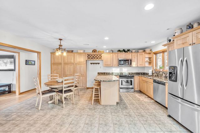 24 Laurel Street, Brattleboro, VT 05301