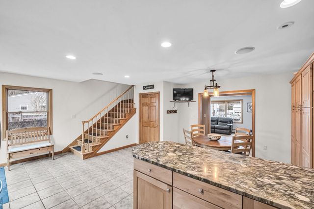 24 Laurel Street, Brattleboro, VT 05301