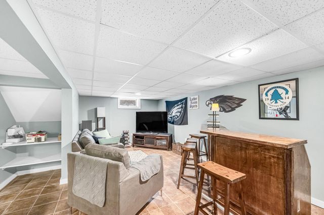 24 Laurel Street, Brattleboro, VT 05301