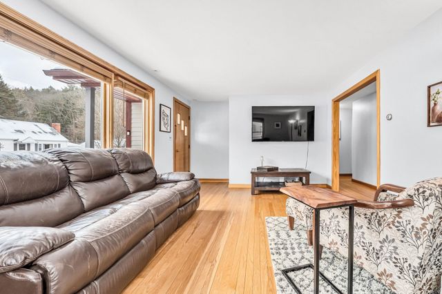 24 Laurel Street, Brattleboro, VT 05301