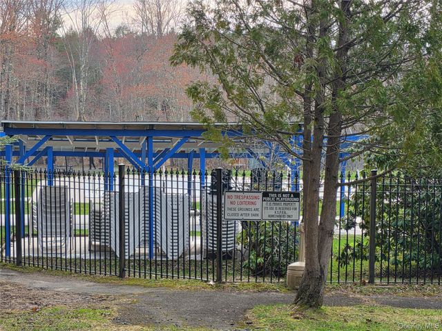 38 Laura Lane, Kiamesha Lake, NY 12751