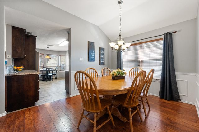 521 E Oak Street, Aledo, TX 76008